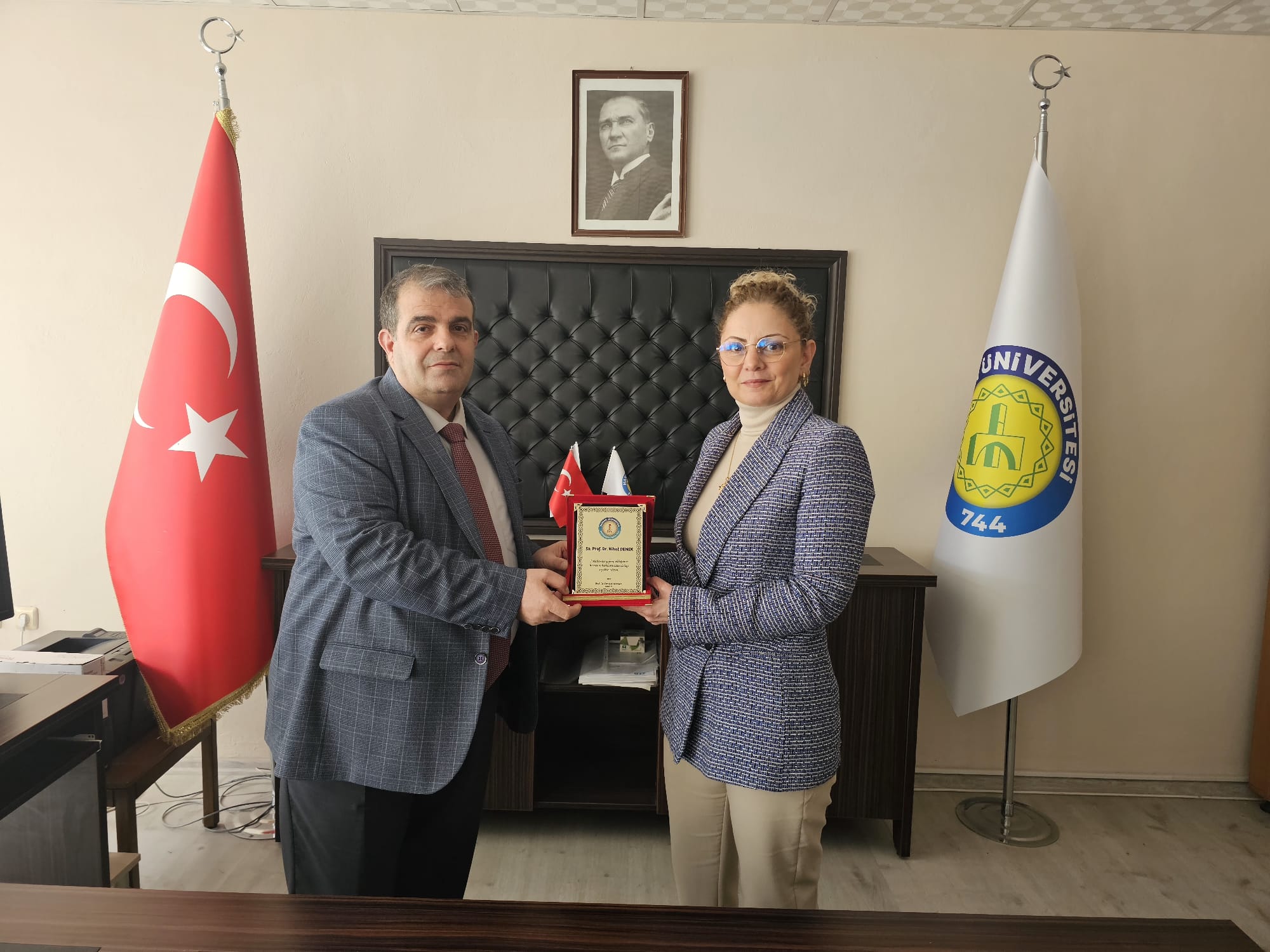 Dekanlığımızda Devir Teslim Töreni